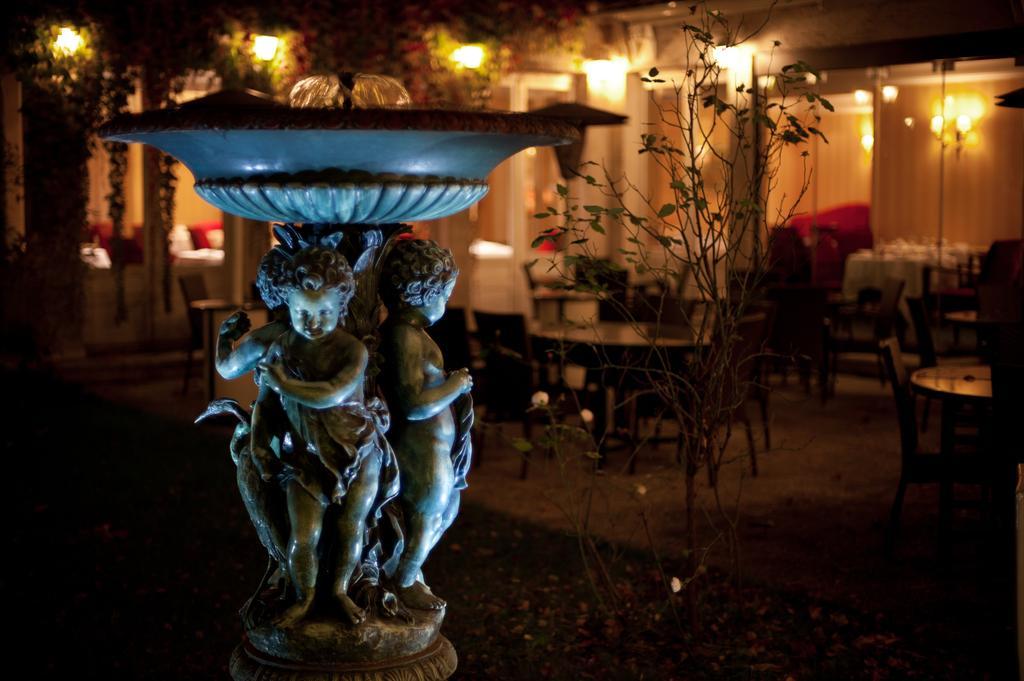 Hotel Restaurant Napoleon Fontainebleau Exteriér fotografie